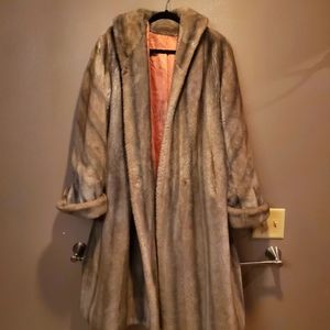 Vintage glenoit glenara fur coat